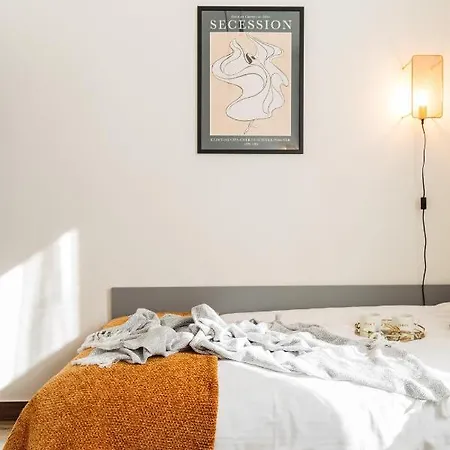 Sapphire By Loft Affair Apartman