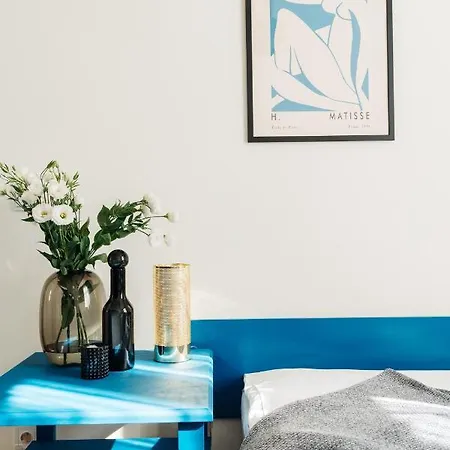 Sapphire By Loft Affair